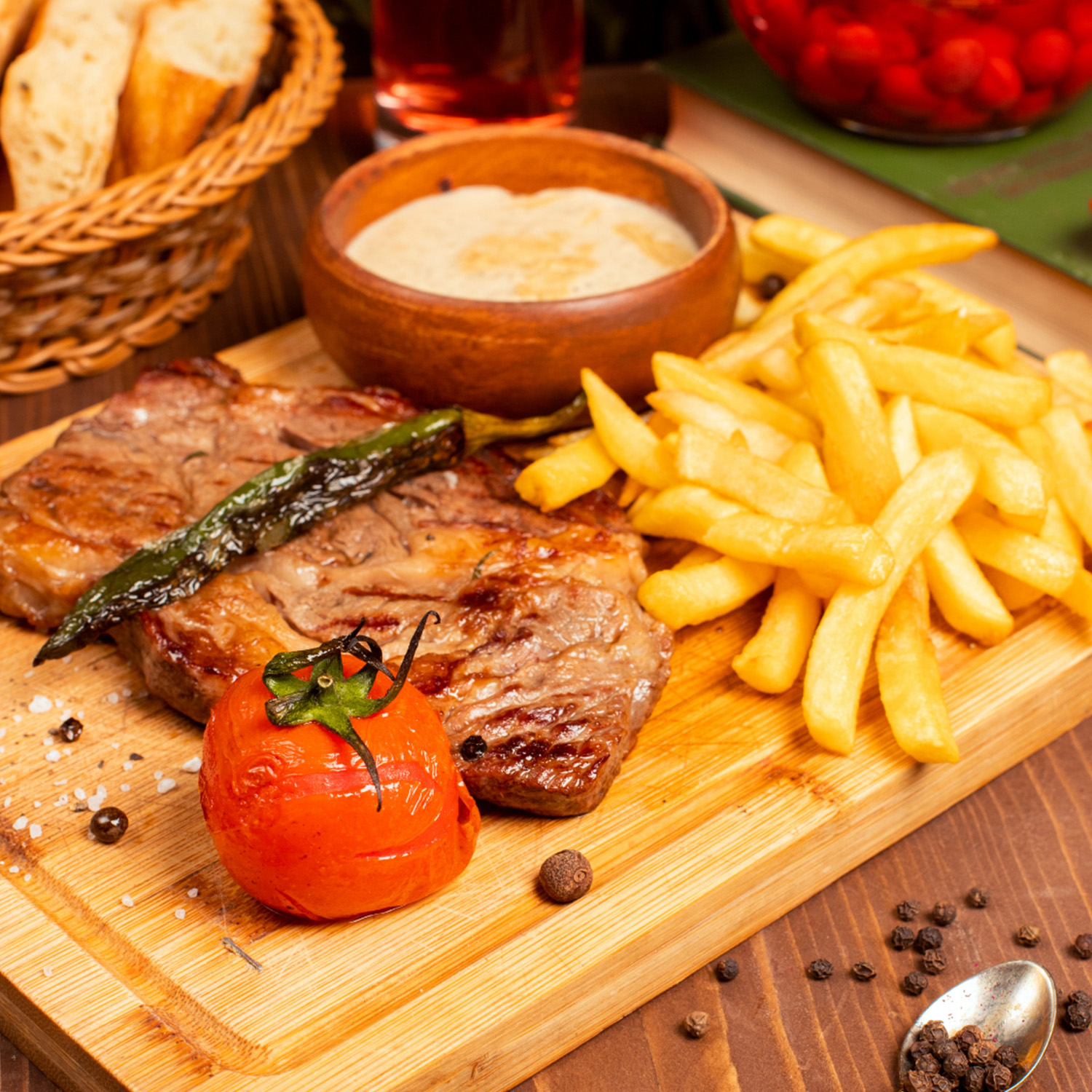 Strip steak frites with béarnaise butter